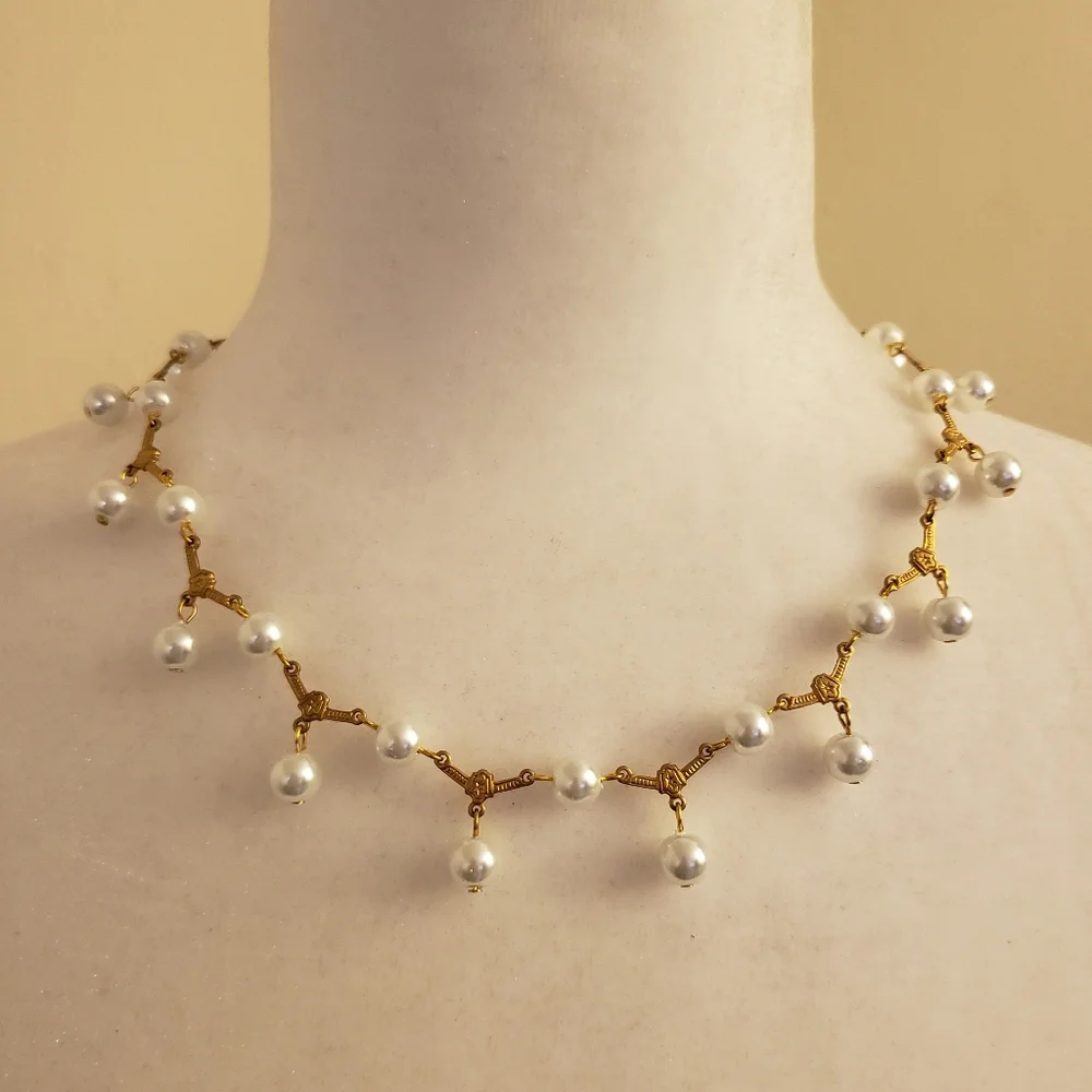 NWOT! The Spanish Princess Pearl Necklace - Picture 2 of 4
